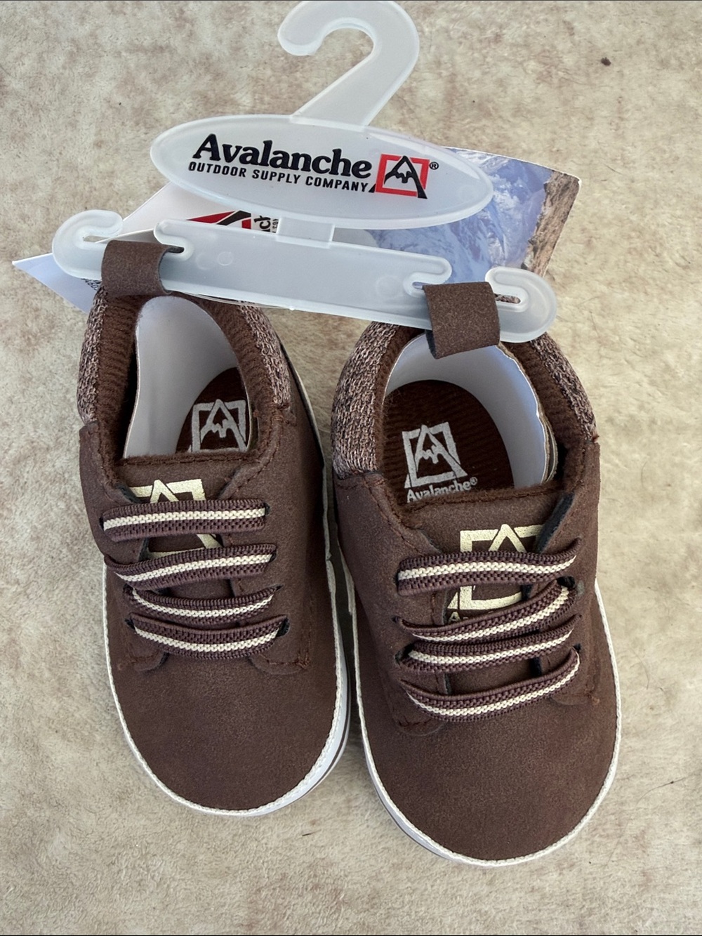 Avalanche Brown and White Kids Sneakers with Contrast Laces